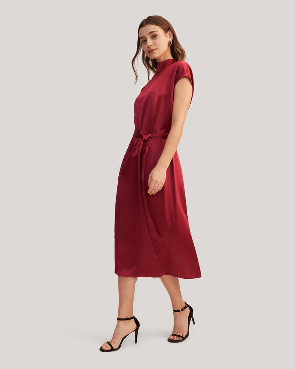 Elegant sleeveless Mulberry Silk Dress