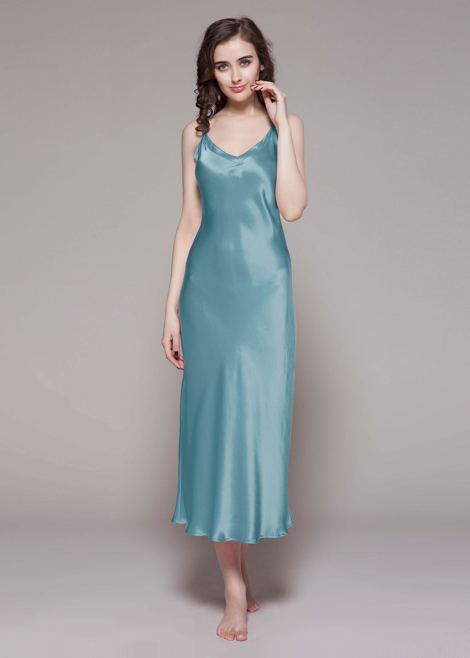 LILYSILK Chemises De Nuit En Soie Col V, Silhouettes Intemporelles 100% Soie Naturelle Doux Pour La Peau Et Respirant S - LILYSILK - Modalova