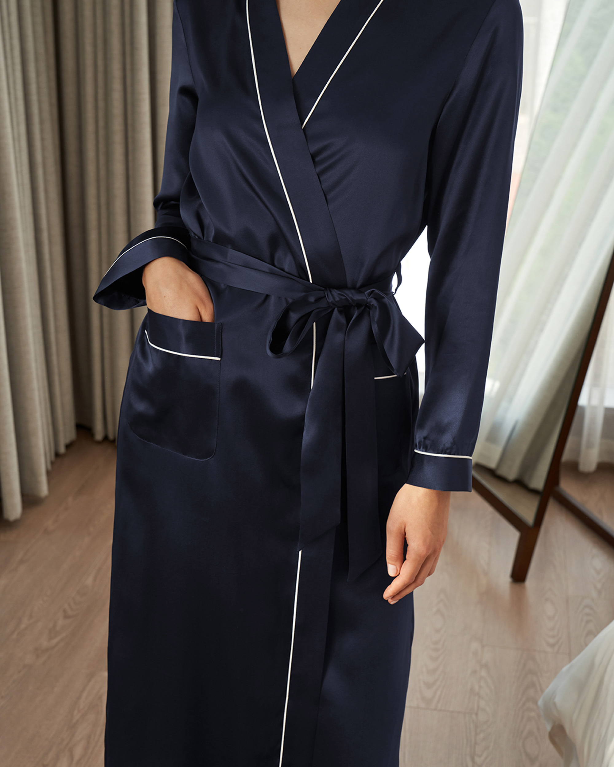 100% Men's Silk Robe Luxury Long Silk Bathrobe Pure Male Silk Robes - Navy  Blue / XS