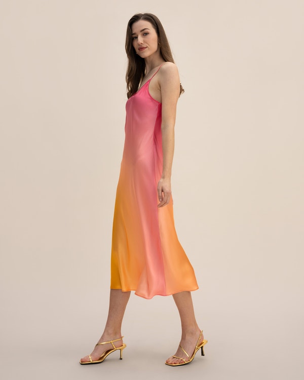 Lyserød mimosa kjole