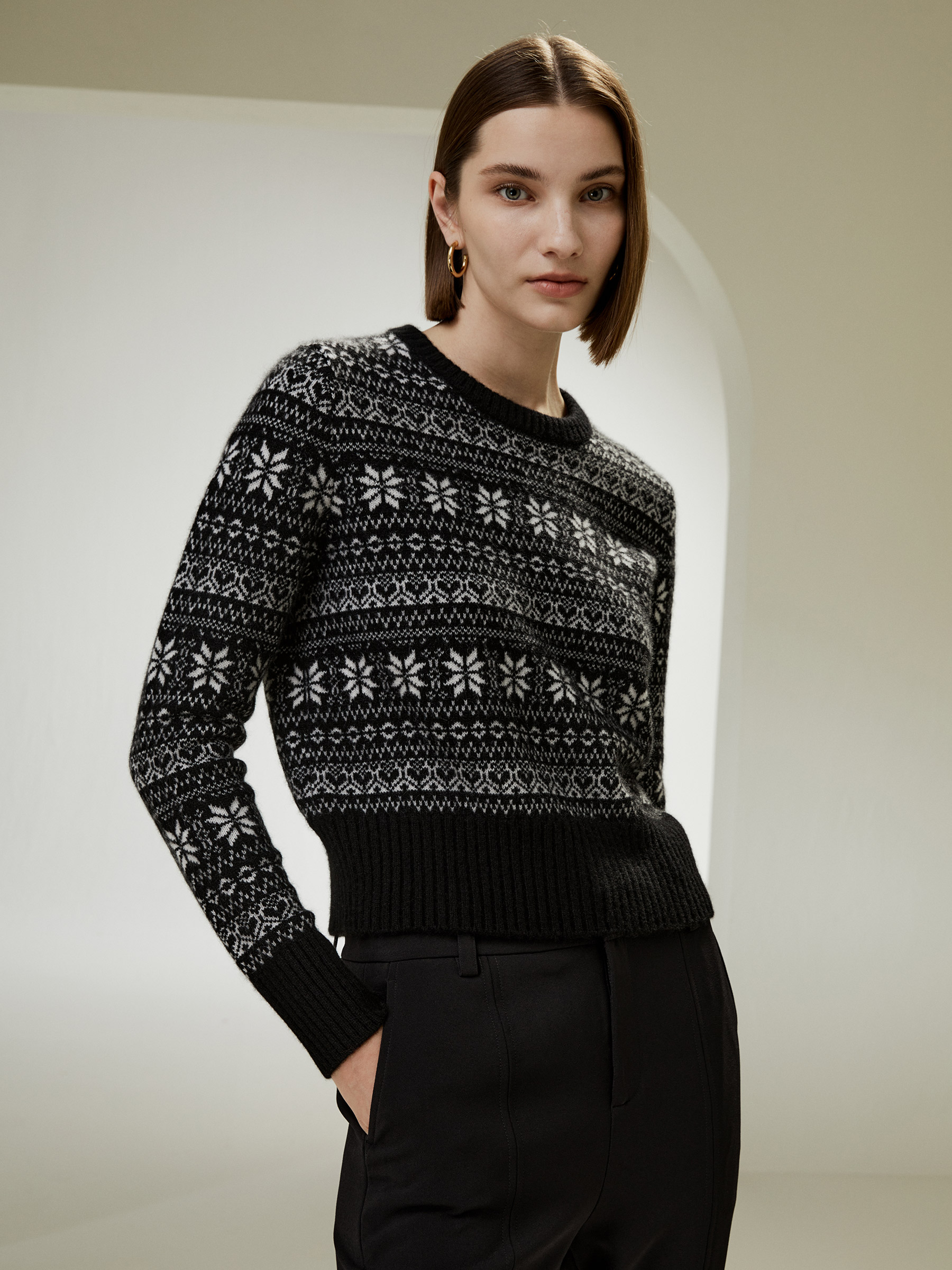 Vintage Sweaters, Retro Sweaters & Cardigan LILYSILK Female Cashmere Sweater Black With Snowflakes 100 Cashmere Beautiful Crew Neck Sweater L $239.00 AT vintagedancer.com