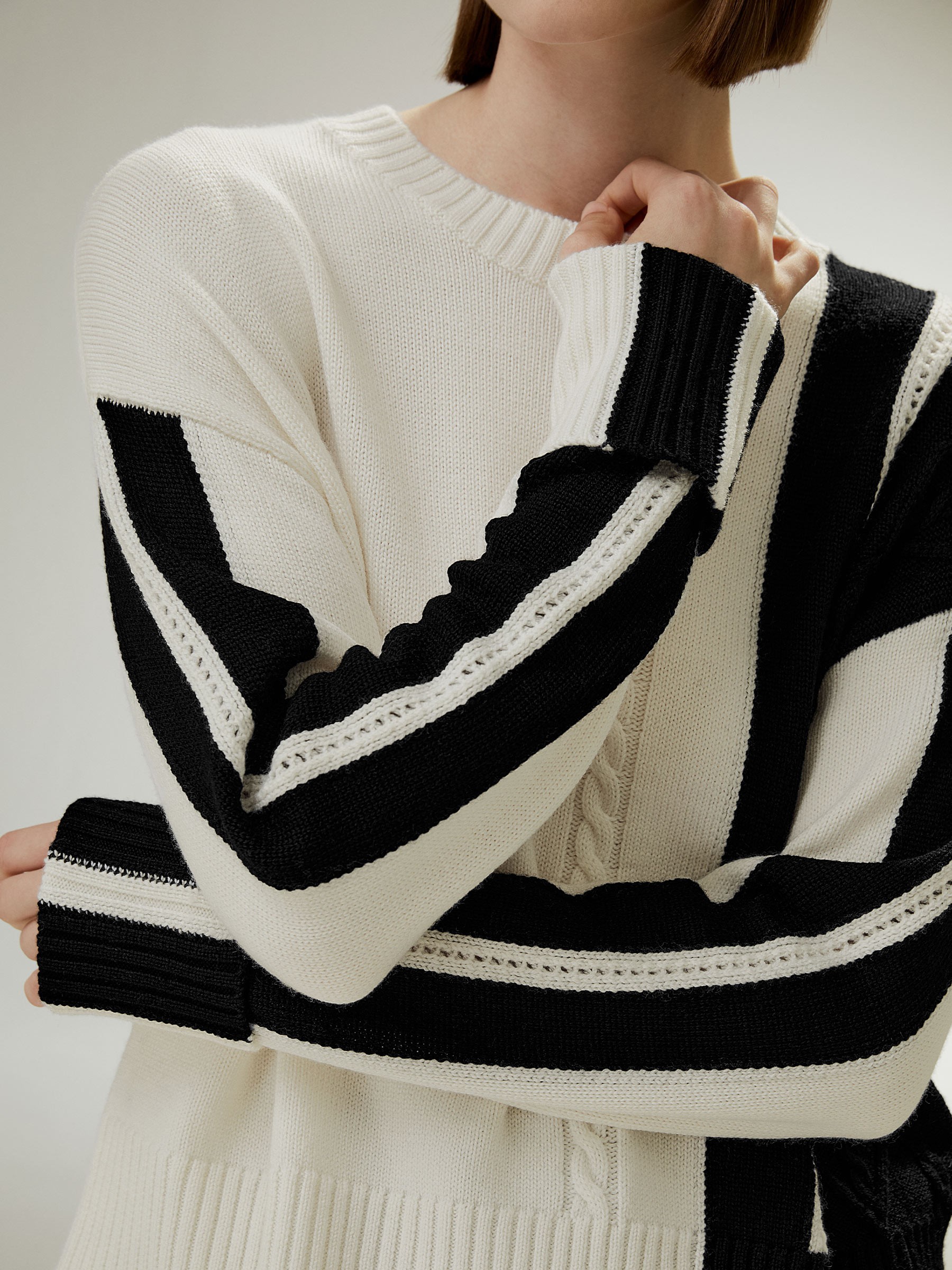 Bicolor stripe knit wool sweater