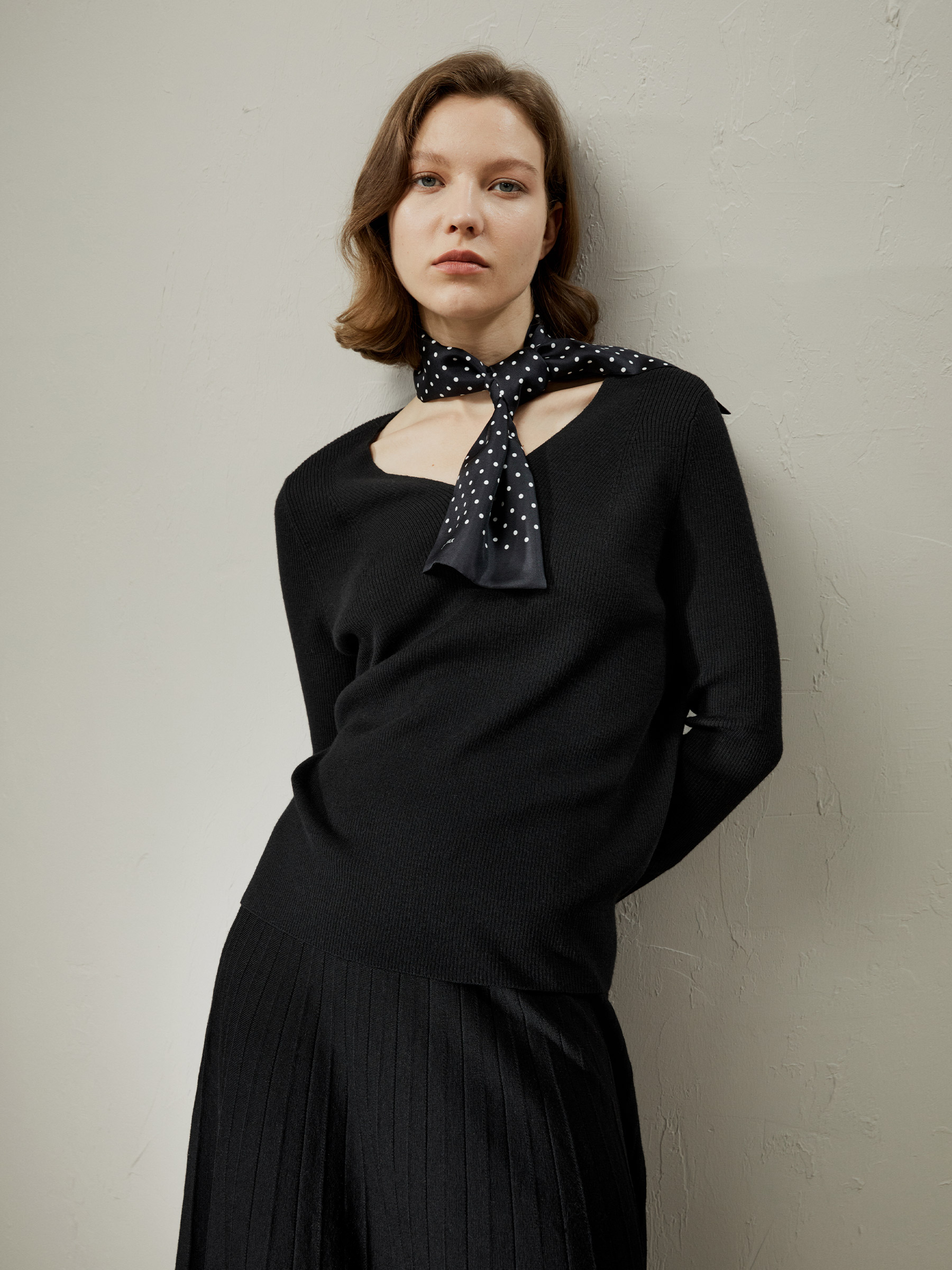 LILYSILK Pull Col V Encolure En V Large, Coupe Ample 100% Laine Idéal Pour Les Rassemblements Confortables L - LILYSILK - Modalova