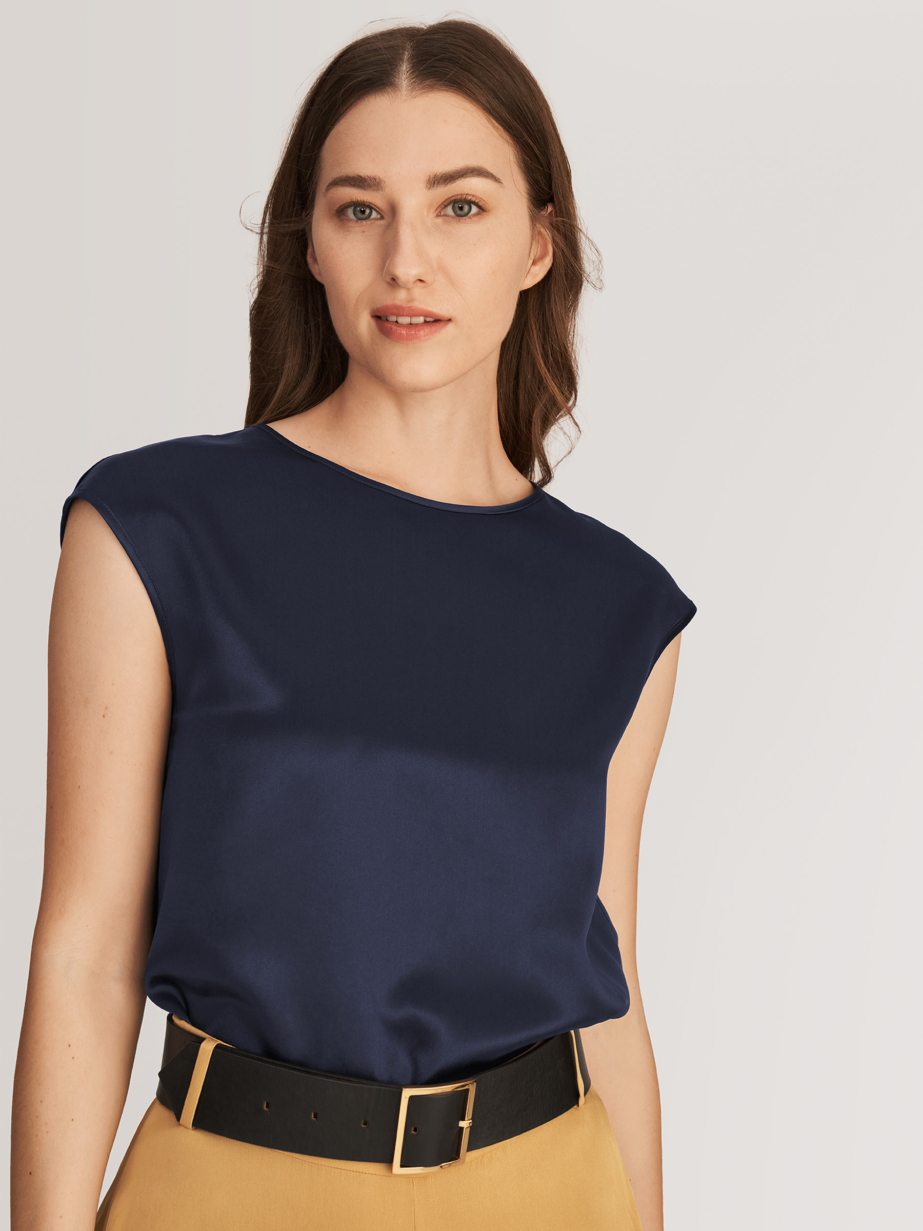 LILYSILK Tee Shirt Soie Col Rond, Facile À Entretenir Charmeuse Soie Léger Et Résistant Aux Rides T-Shirt S - LILYSILK - Modalova