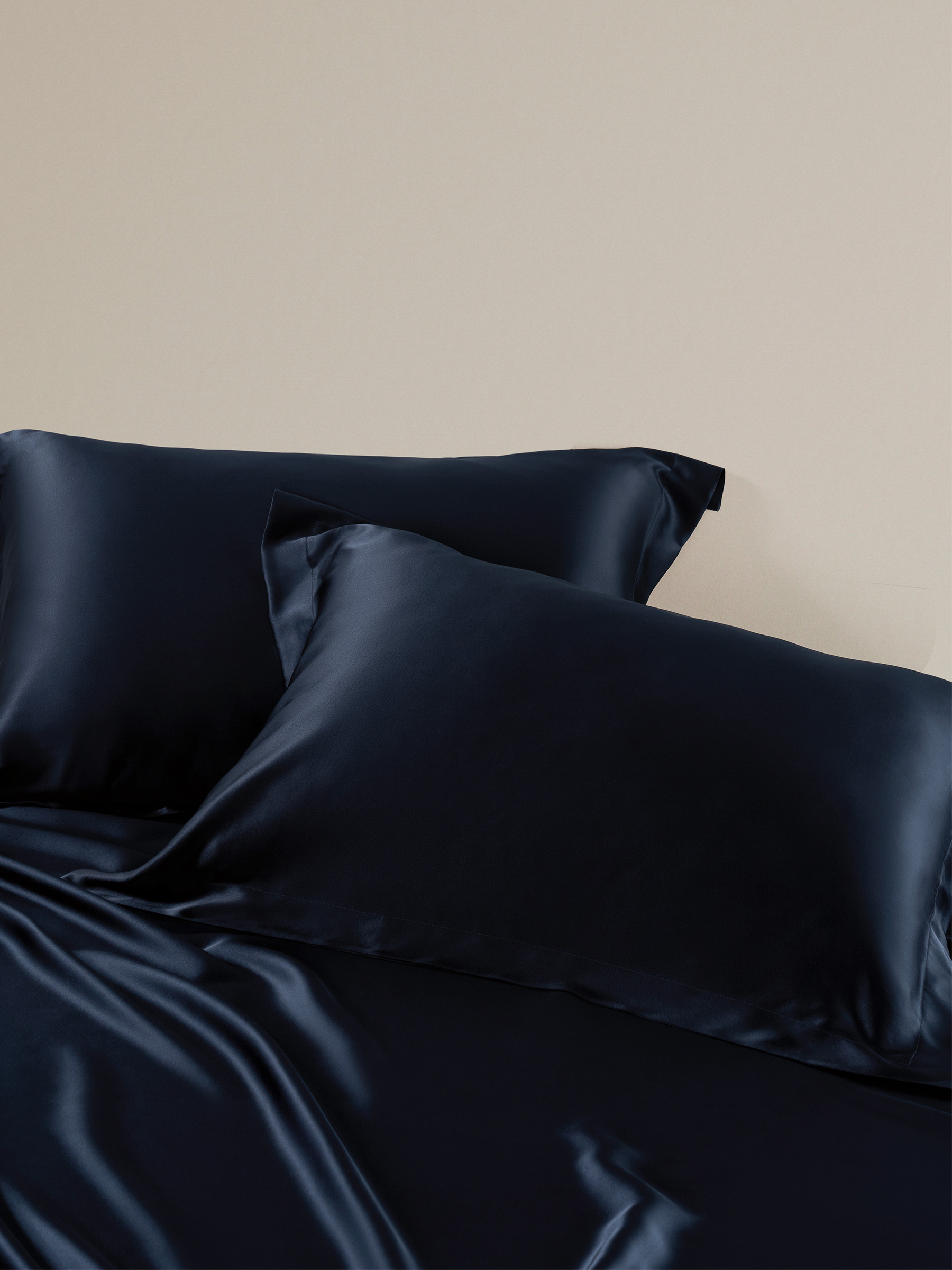 Navy blue silk clearance pillowcase