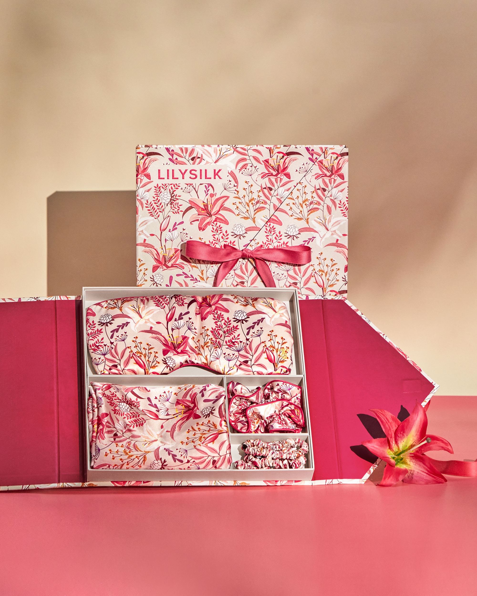 Viva Magenta floral prints Dreamer Set