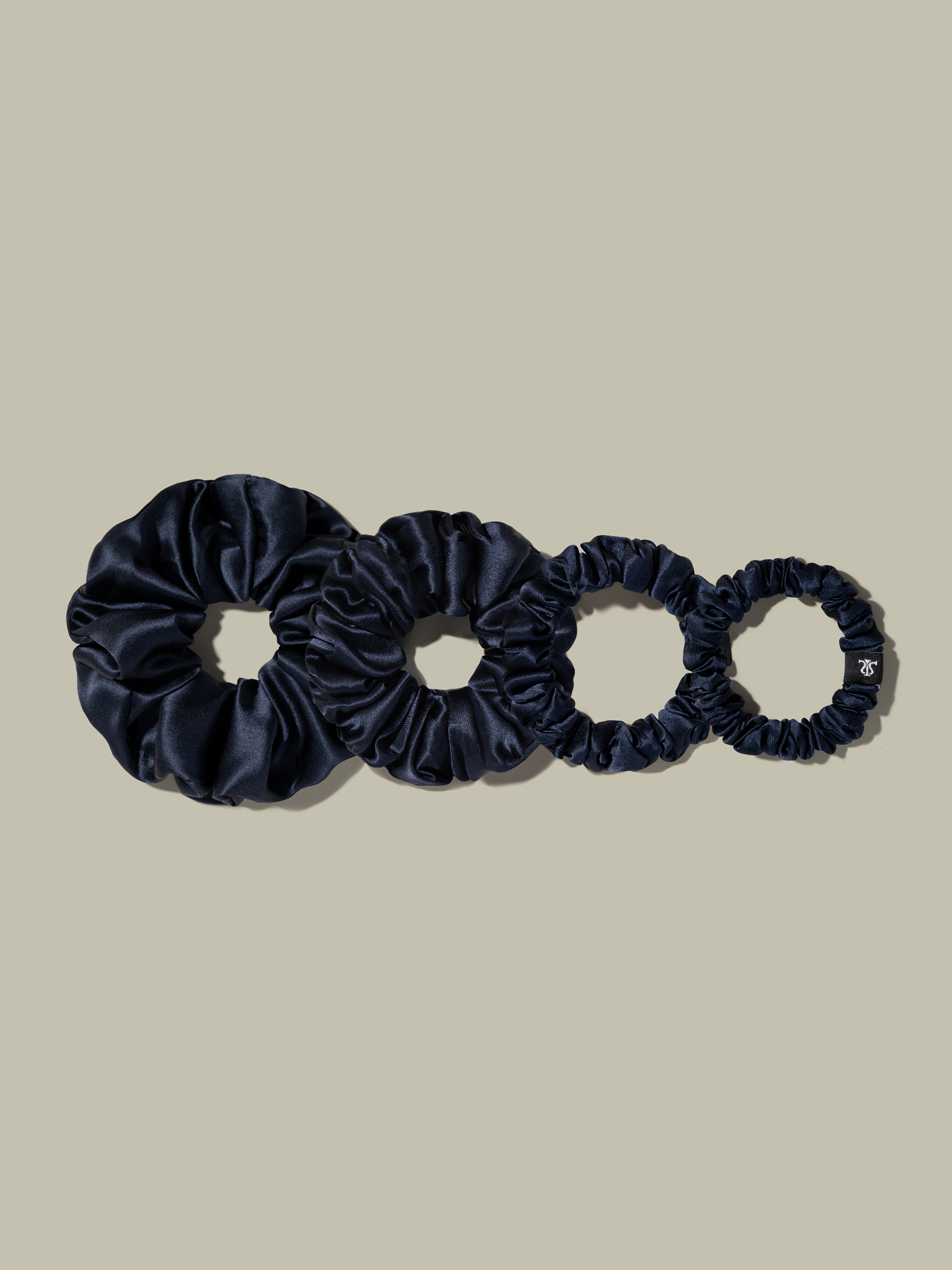 LILYSILK 4er Pack Haargummi Seide Dunkel Blau Deutschland Schäden Verhindern Und Ihr Haar Glätten